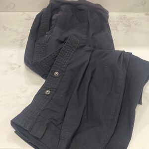 Avenue black cargo size 14 capris